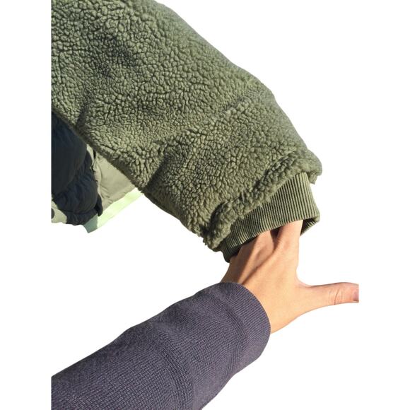 Pilcro Womens Swing Puffer Jacket Size L Green Teddy Coat Boho Gorpcore Outdoor - Picture 9 of 13